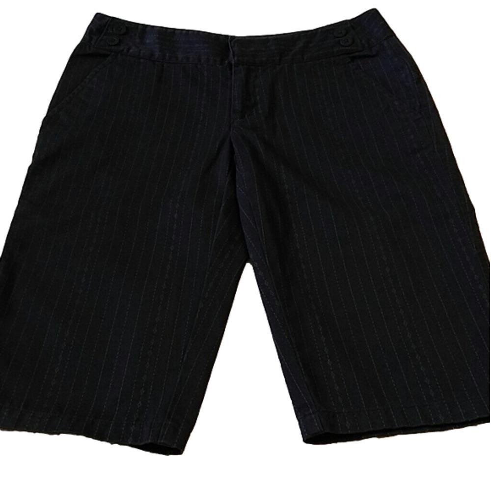 North Face walking shorts SZ 2